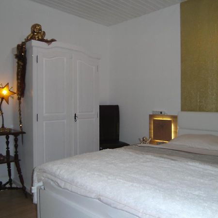 Ferienwohnung Rosentraum Oberotterbach 외부 사진